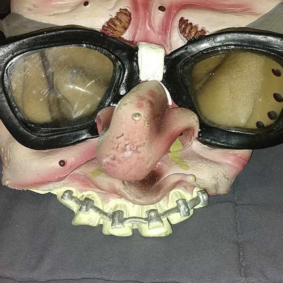 Halloween Mask Dude with Braces & Thick Glasses - Picture 4 of 10